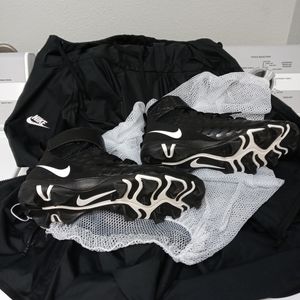 Men's Football Cleats